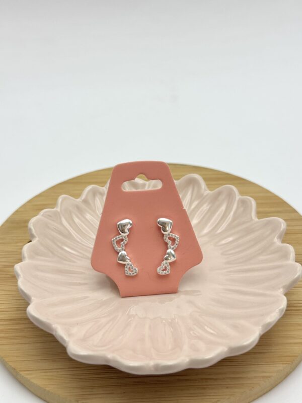 Brinco ear cuff corações cravejados cristal